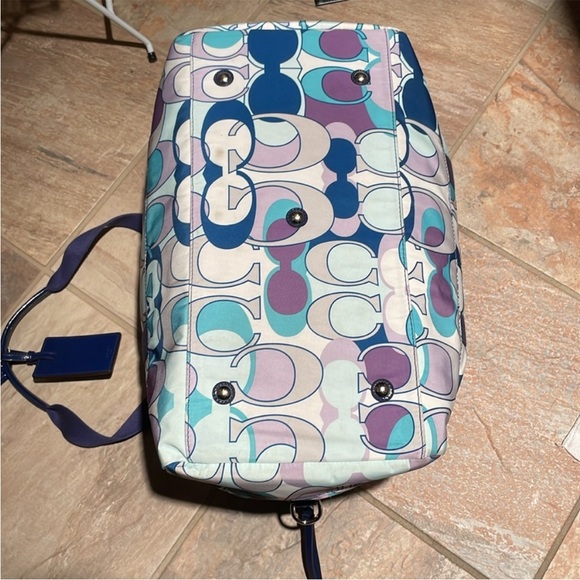 Coach Kyra F77297 Large Duffle Bag Big C Blue, Cream, Purple - Picture 4 of 9